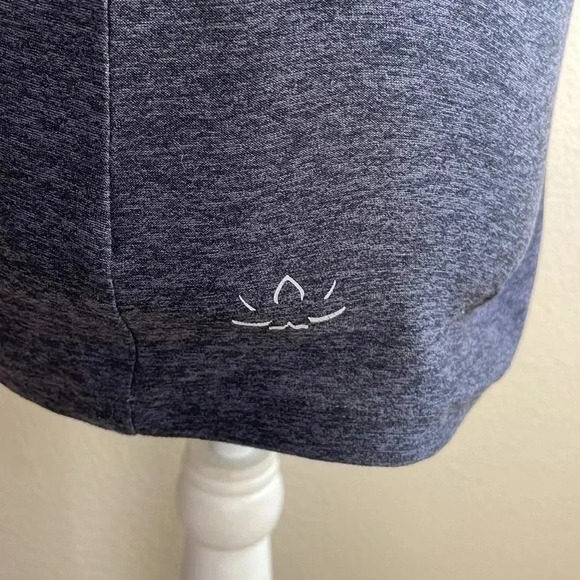 Beyond Yoga Heathered Black/Gray Soft Cut Out Tank Top - Picture 5 of 7